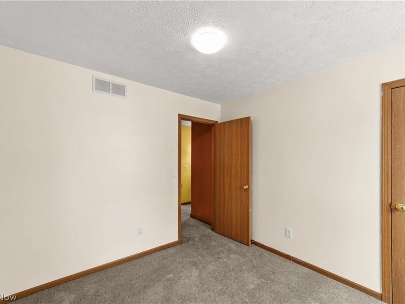 3739 W 36th Street, Cleveland, OH 44109 Photo 15