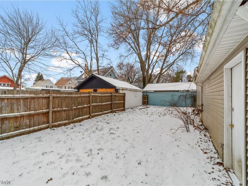 3739 W 36th Street, Cleveland, OH 44109 Photo 4