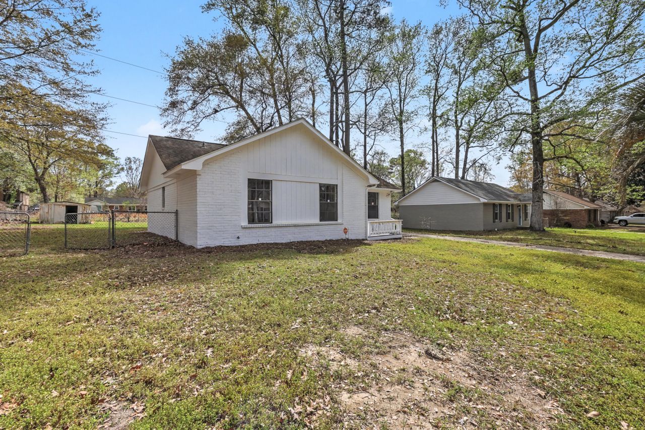 7774 Ginger Lane Photo 18