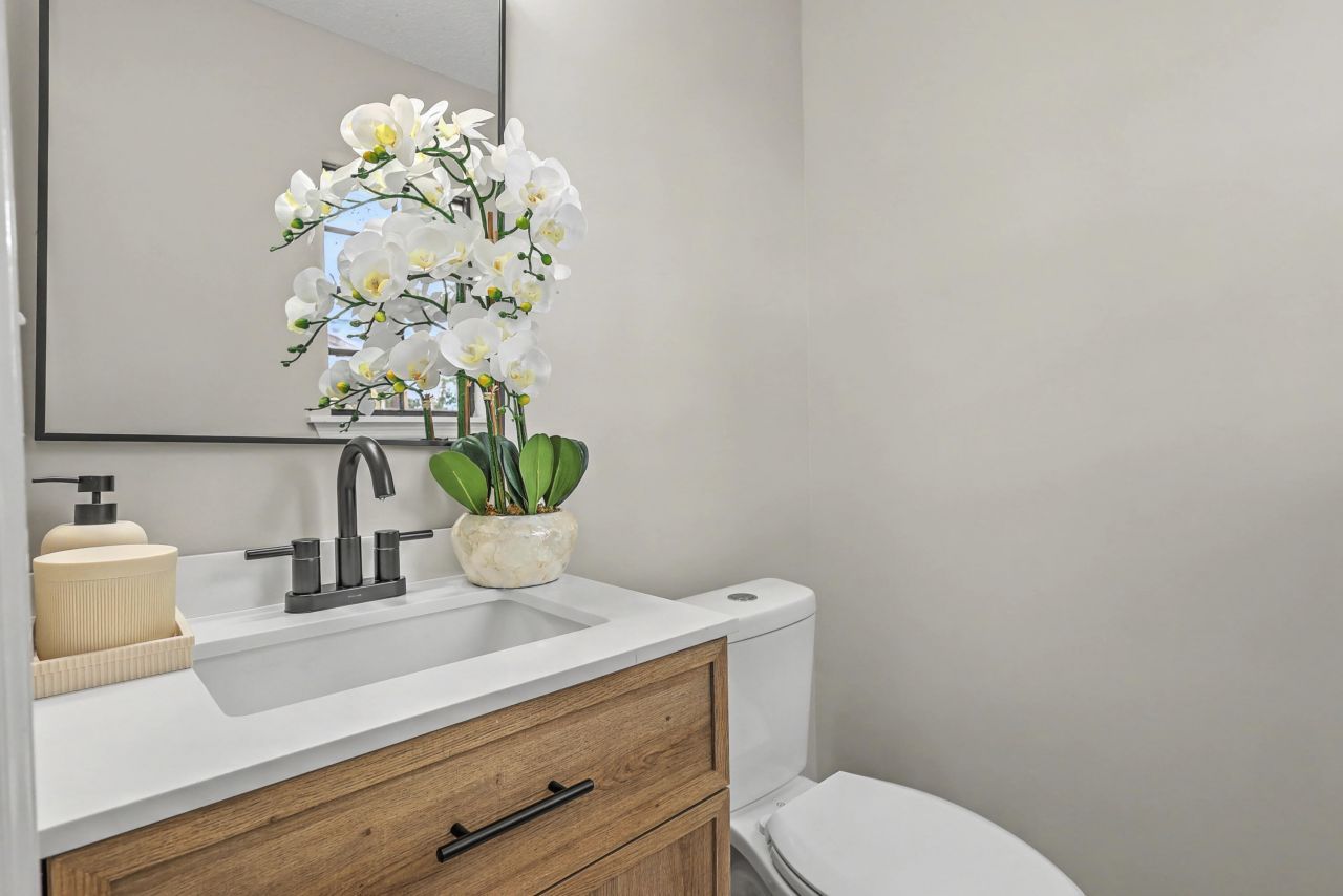 7774 Ginger Lane Photo 24