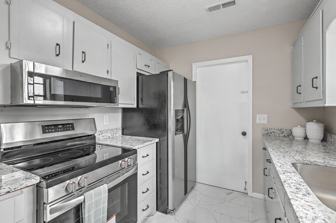 7774 Ginger Lane Photo 28