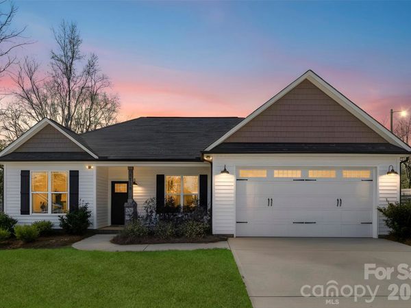 1120 E McGill Street , Albemarle, NC 28001