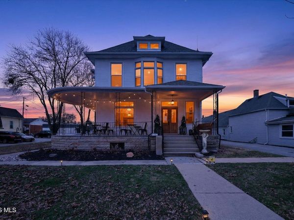 325 N Main Street, Bowling Green, OH 43402