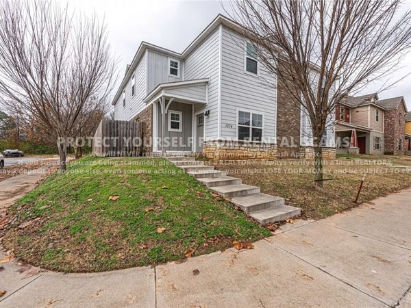 1374 N Corsica Drive , Fayetteville, AR 72704