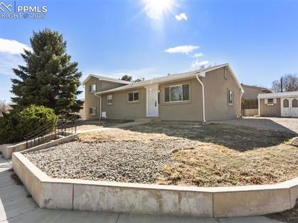 1728 N Chestnut Street, Colorado Springs, CO 80907