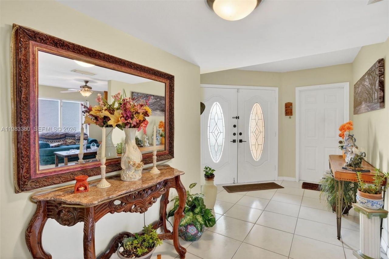 15672 SW 91st Ln , Miami, FL 33196 Photo