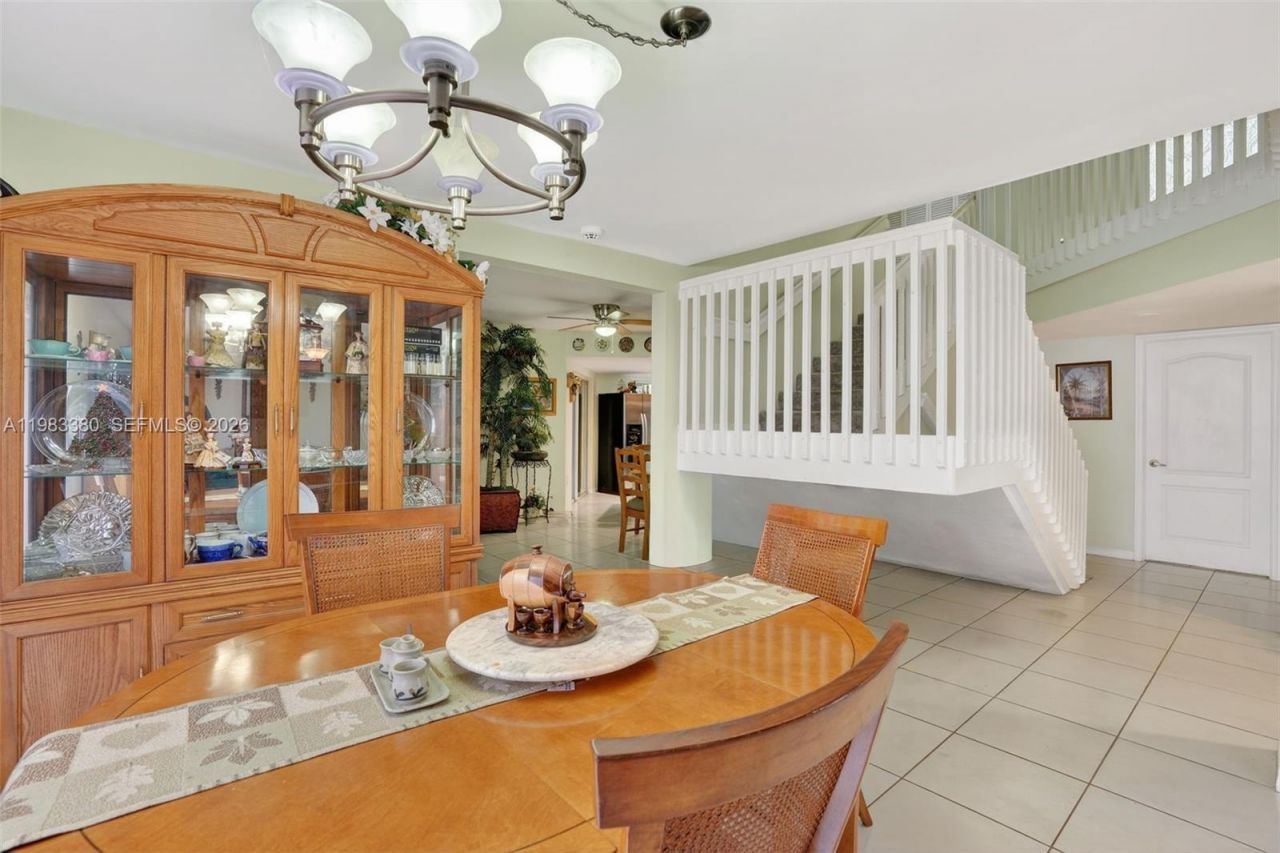 15672 SW 91st Ln , Miami, FL 33196 Photo