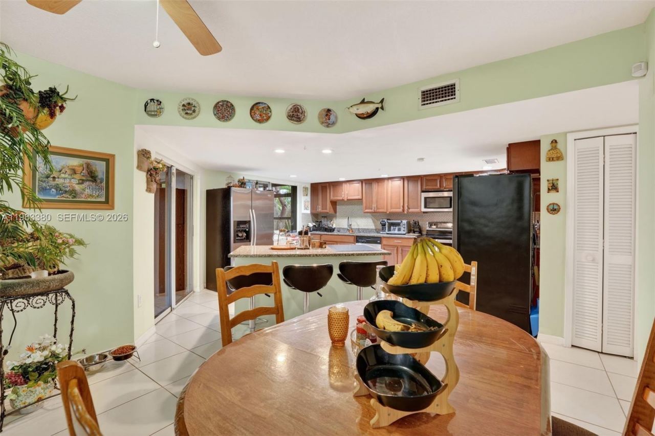 15672 SW 91st Ln , Miami, FL 33196 Photo