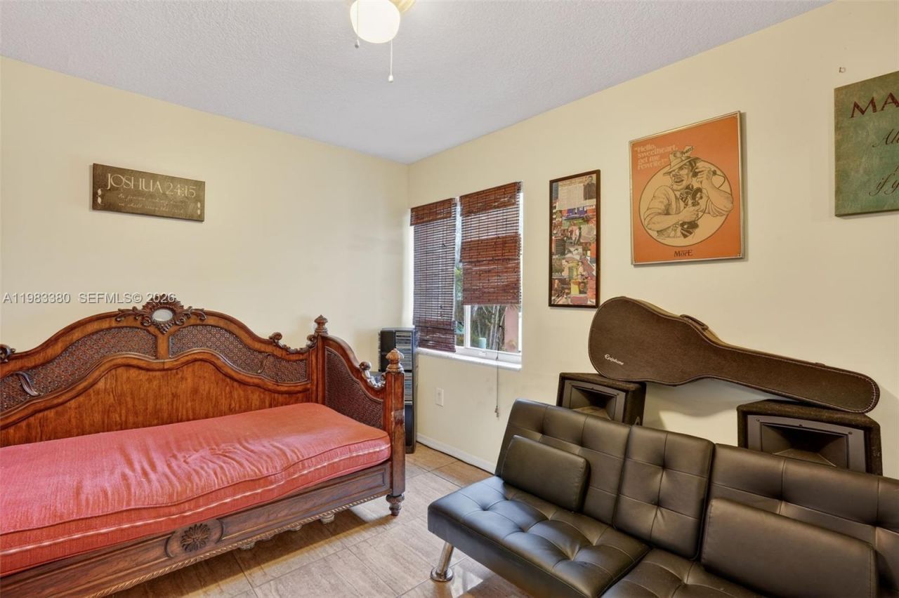 15672 SW 91st Ln , Miami, FL 33196 Photo