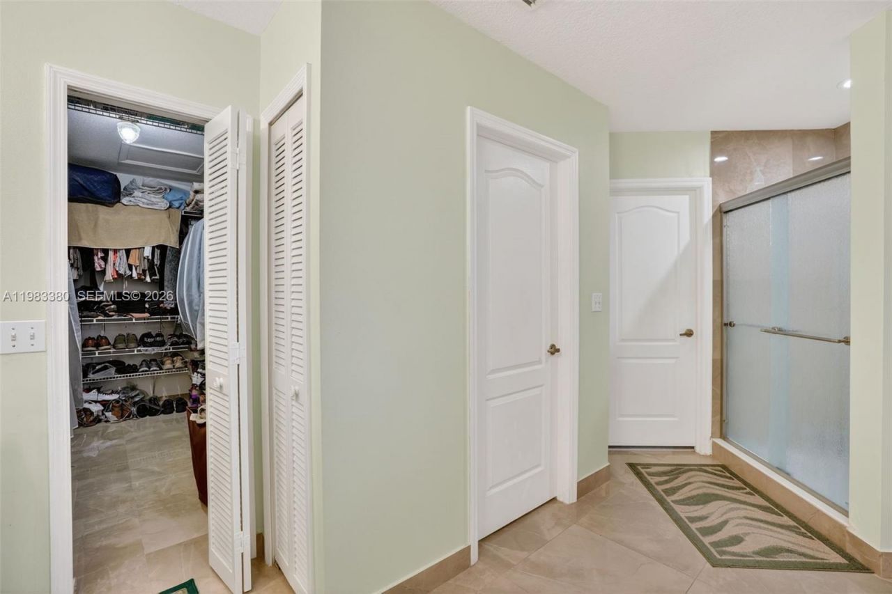 15672 SW 91st Ln , Miami, FL 33196 Photo