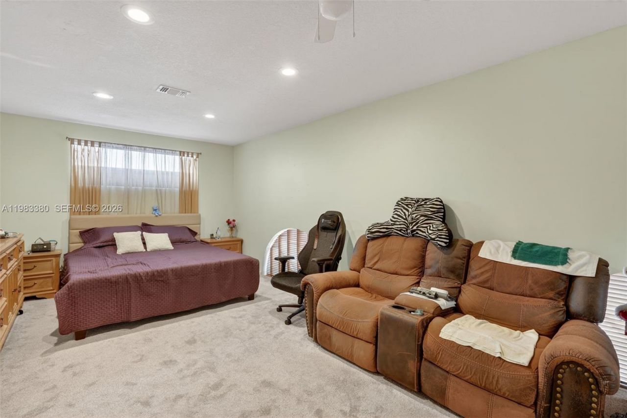 15672 SW 91st Ln , Miami, FL 33196 Photo