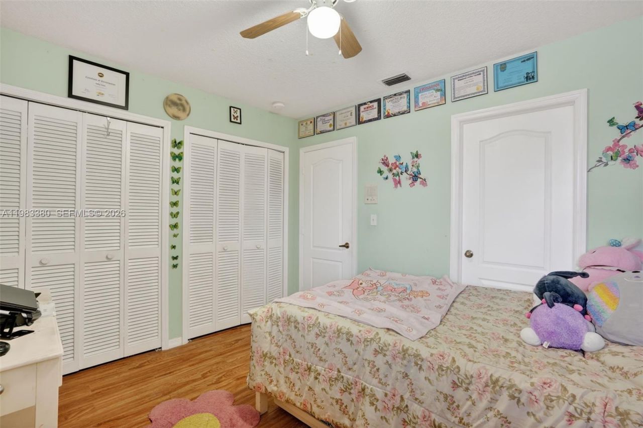 15672 SW 91st Ln , Miami, FL 33196 Photo