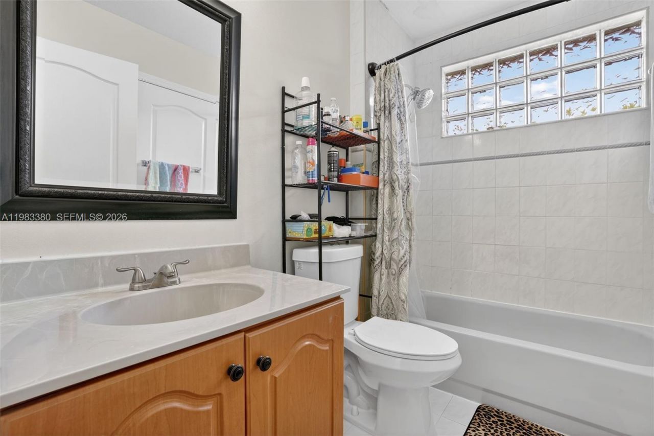 15672 SW 91st Ln , Miami, FL 33196 Photo