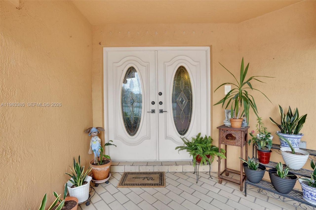 15672 SW 91st Ln , Miami, FL 33196 Photo