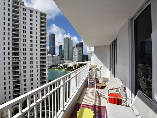 801 Brickell Key Blvd, Unit 1209, Miami, FL 33131
