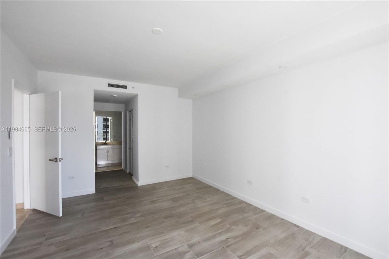 801 Brickell Key Blvd, Unit 1209, Miami, FL 33131 Photo