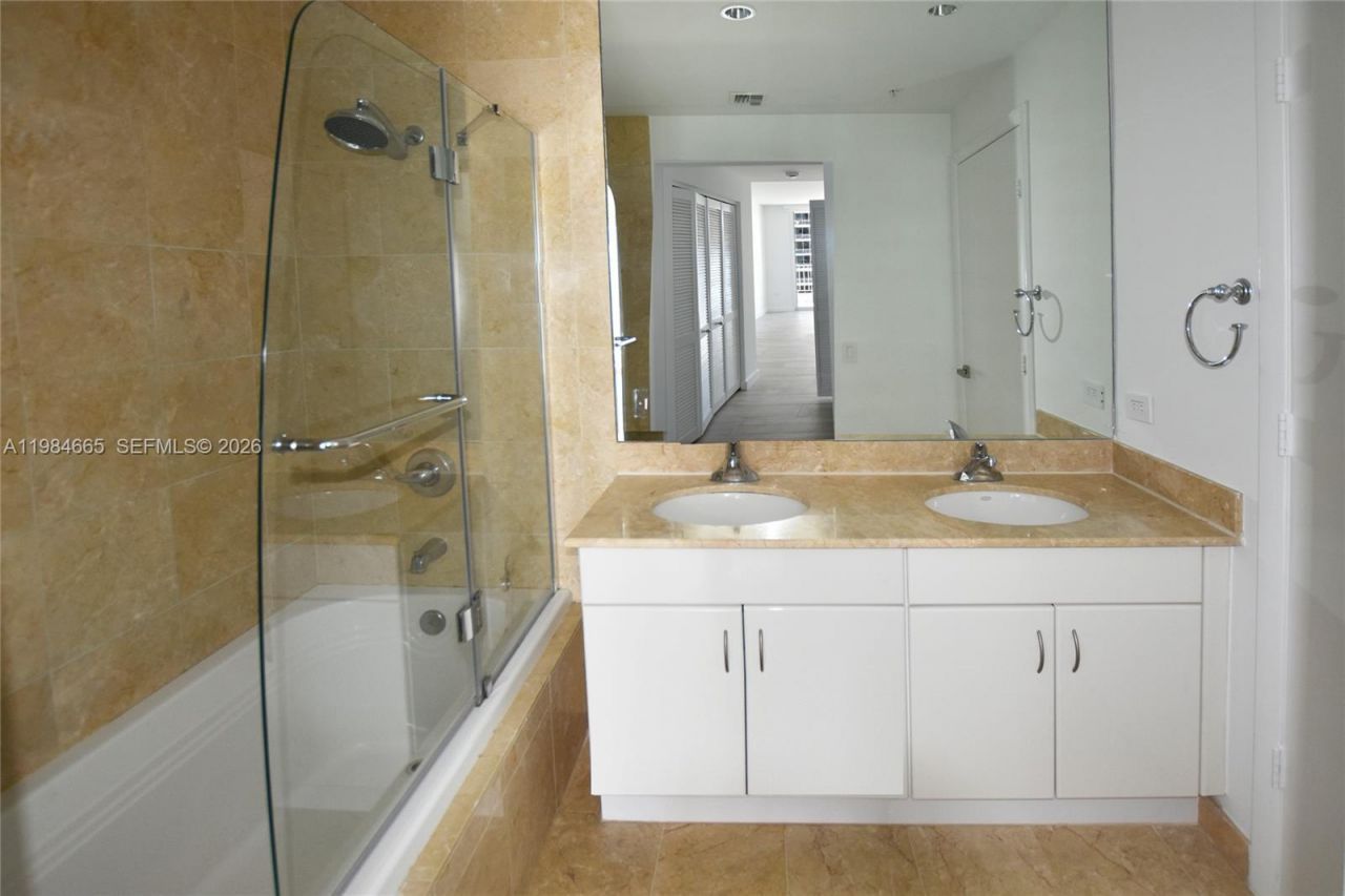 801 Brickell Key Blvd, Unit 1209, Miami, FL 33131 Photo
