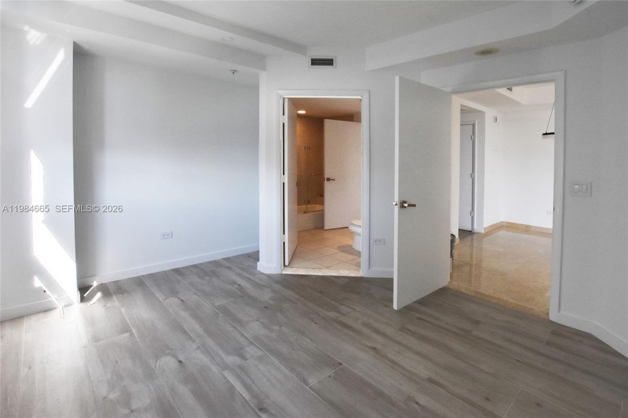 801 Brickell Key Blvd, Unit 1209, Miami, FL 33131 Photo