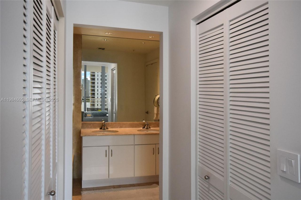 801 Brickell Key Blvd , Unit 1209, Miami, FL 33131 Photo