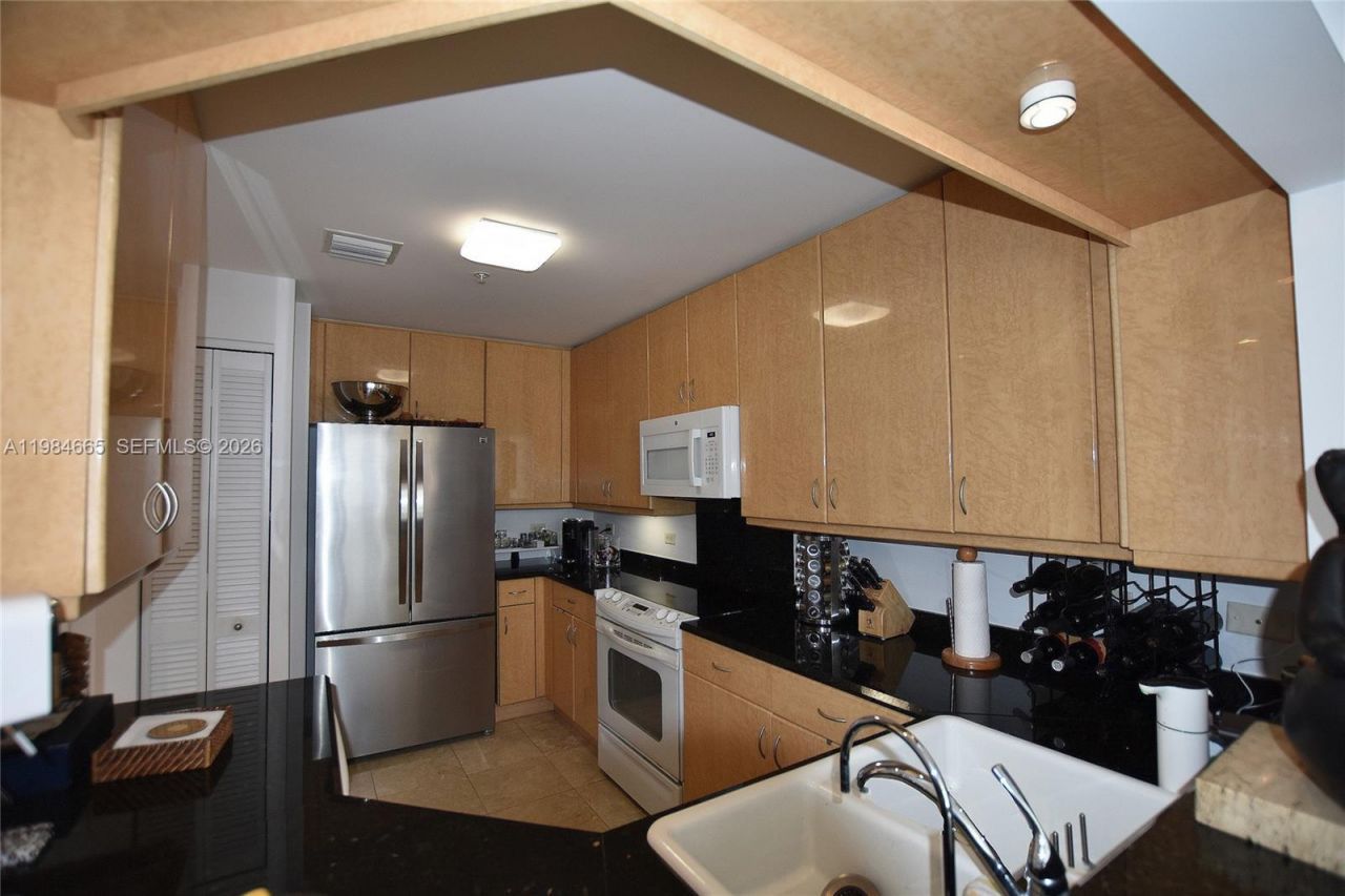 801 Brickell Key Blvd, Unit 1209, Miami, FL 33131 Photo