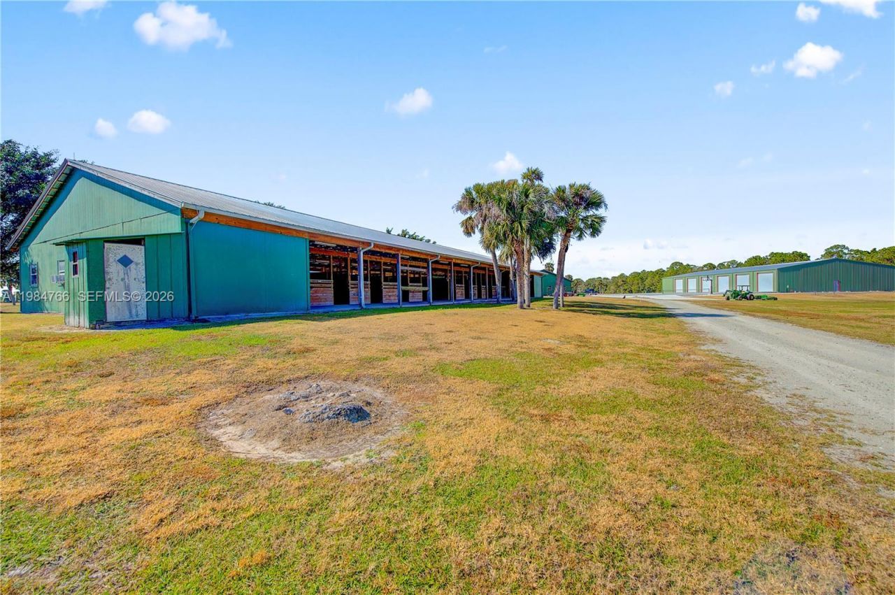 30003 SW Martin Hwy, Okeechobee, FL 34974 Photo