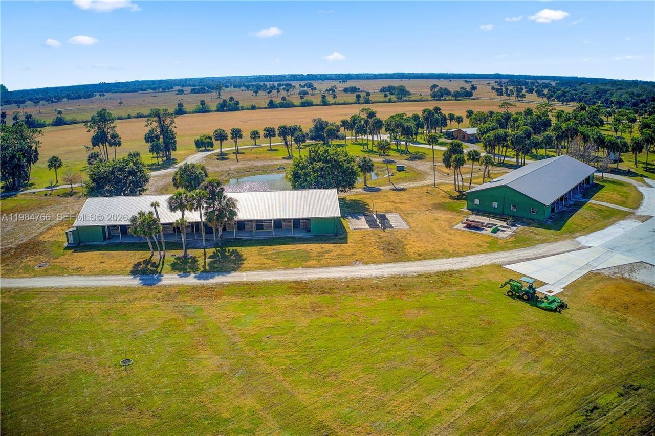30003 SW Martin Hwy, Okeechobee, FL 34974 Photo