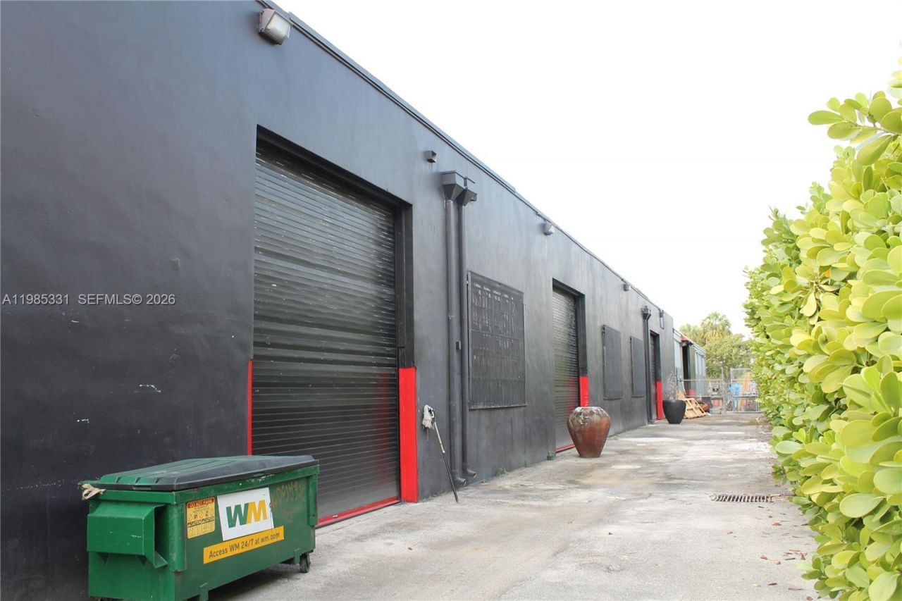 611 NW 11th St, Miami, FL 33136 Photo