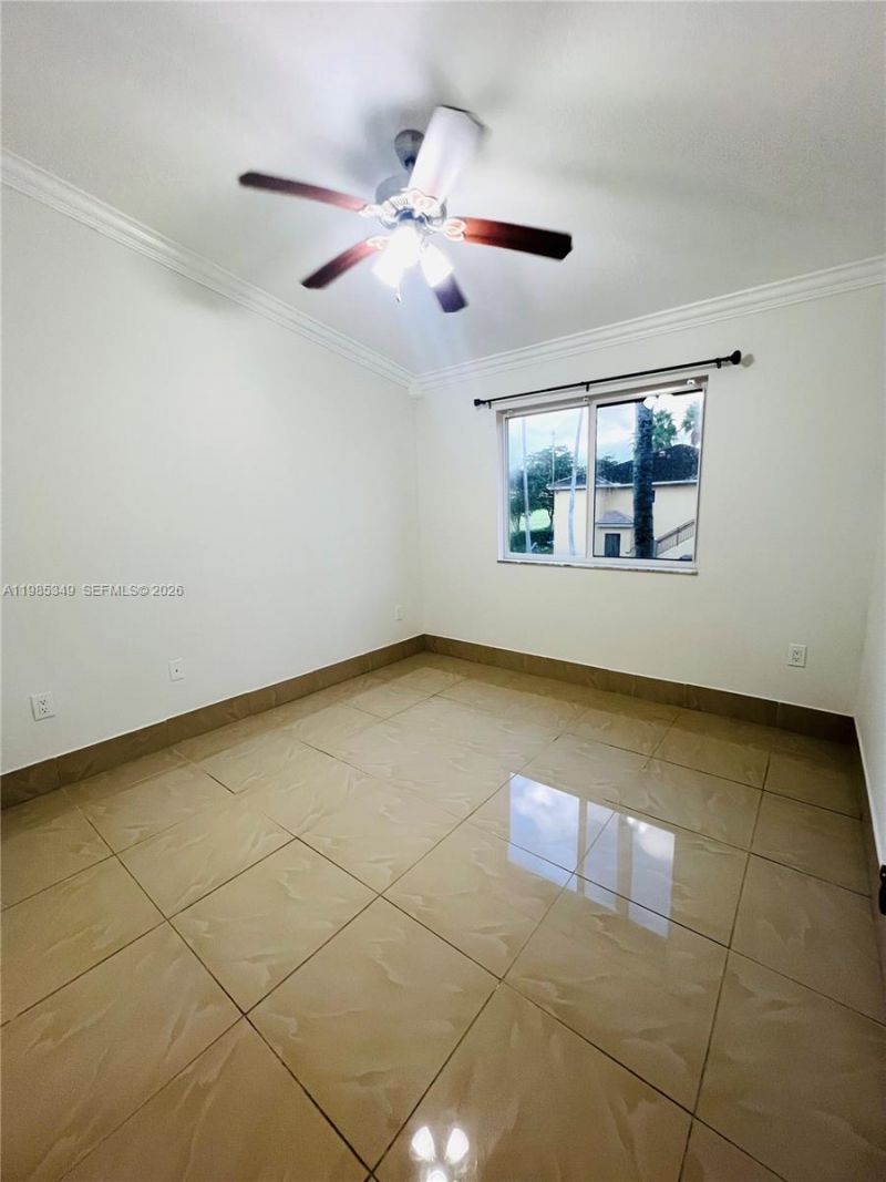 3380 NE 9th St , Unit 203, Homestead, FL 33033 Photo