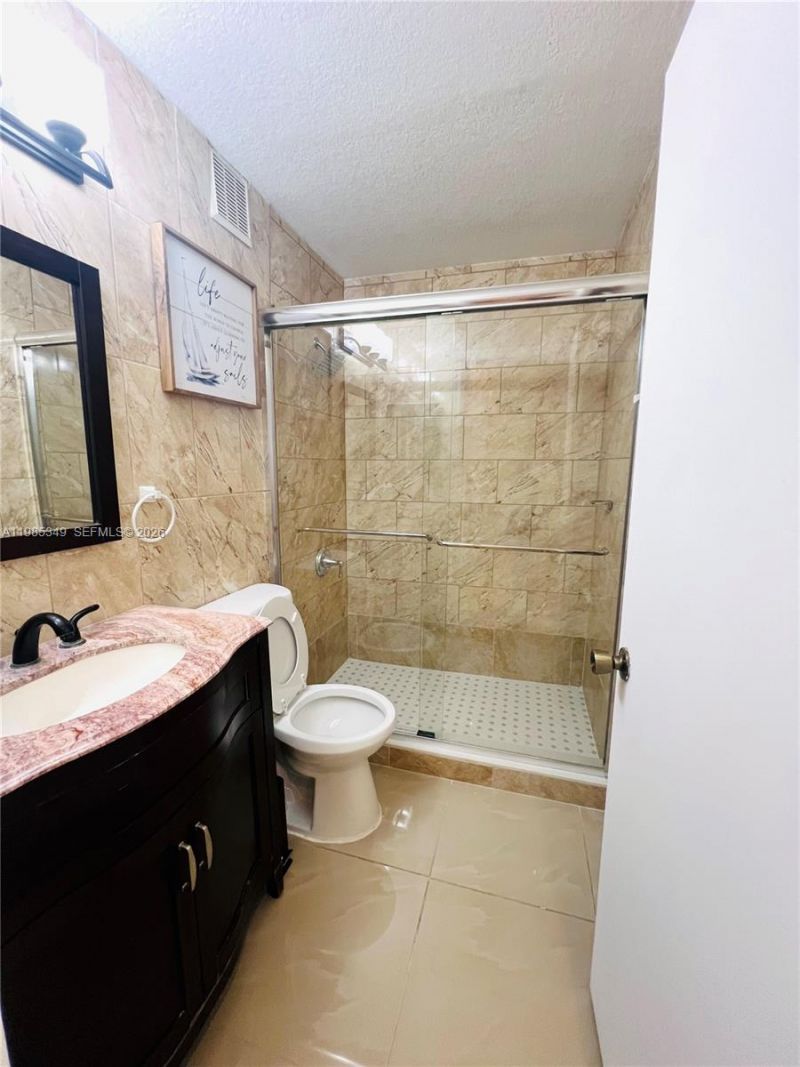 3380 NE 9th St , Unit 203, Homestead, FL 33033 Photo