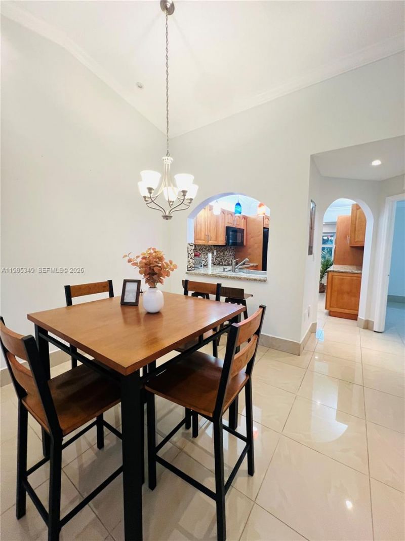 3380 NE 9th St , Unit 203, Homestead, FL 33033 Photo