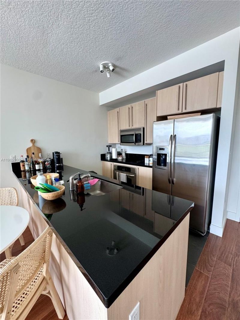 79 SW 12th St, Unit 1502-S, Miami, FL 33130 Photo