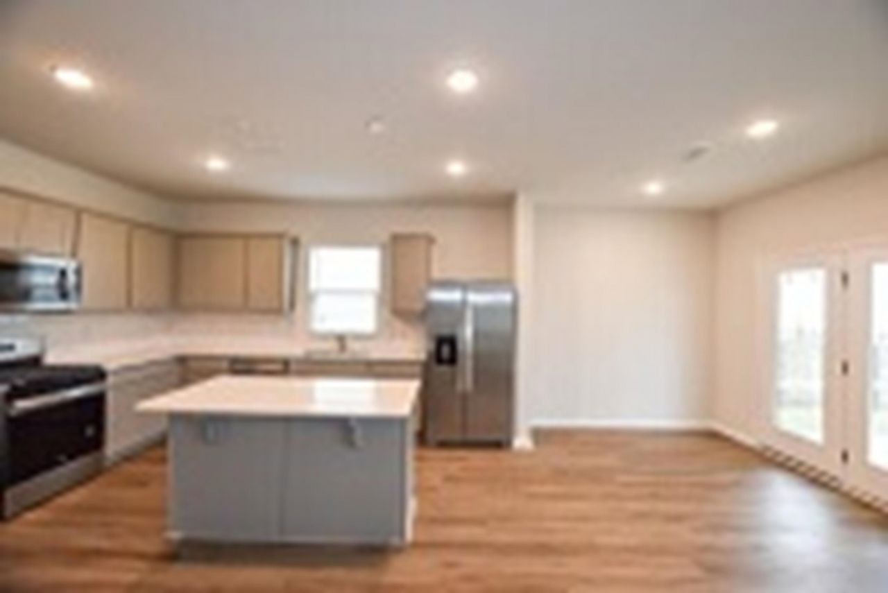 1046 Laconic Dr.  Photo 12