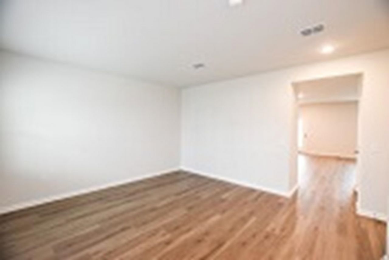 1046 Laconic Dr.  Photo 14