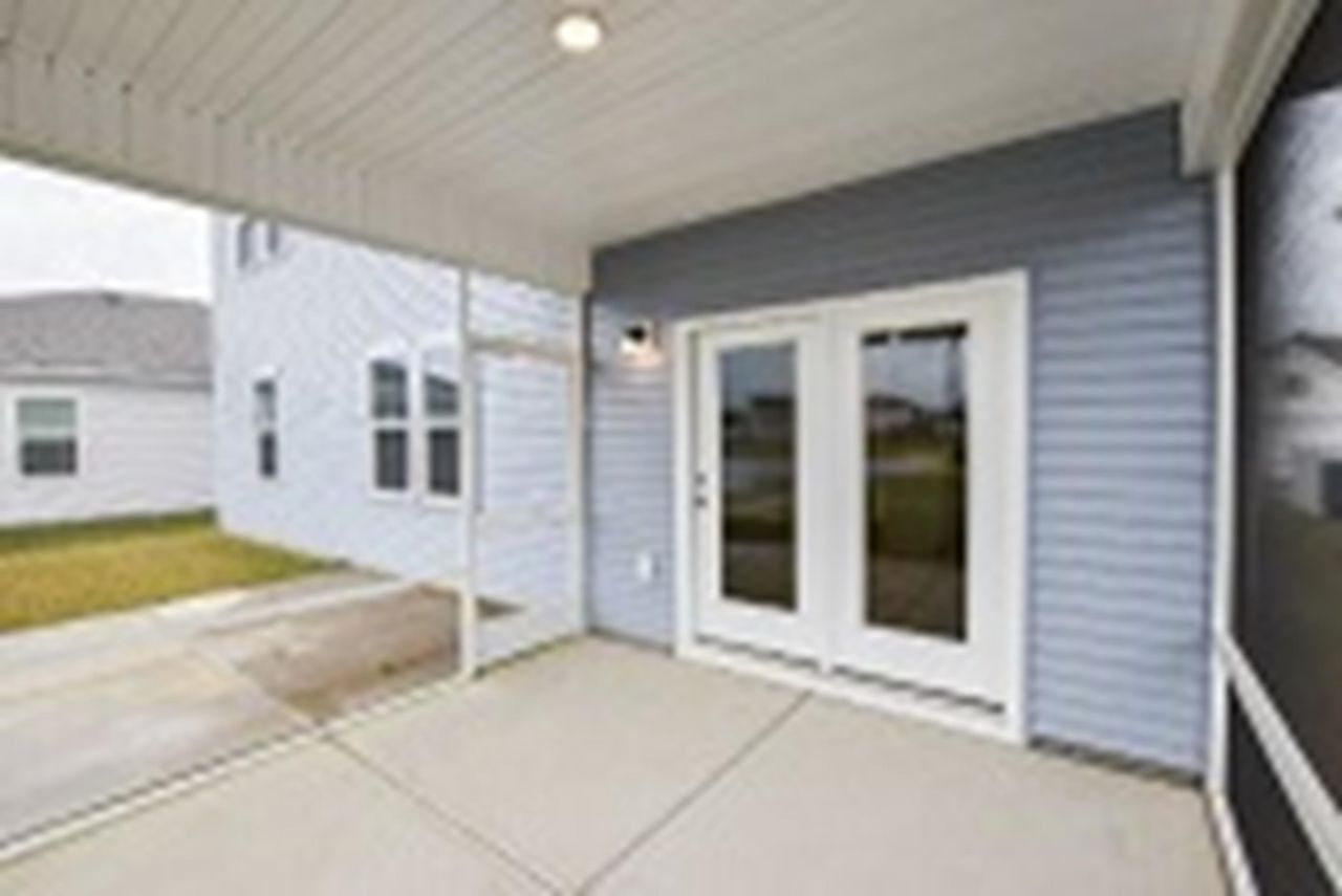 1046 Laconic Dr.  Photo 4