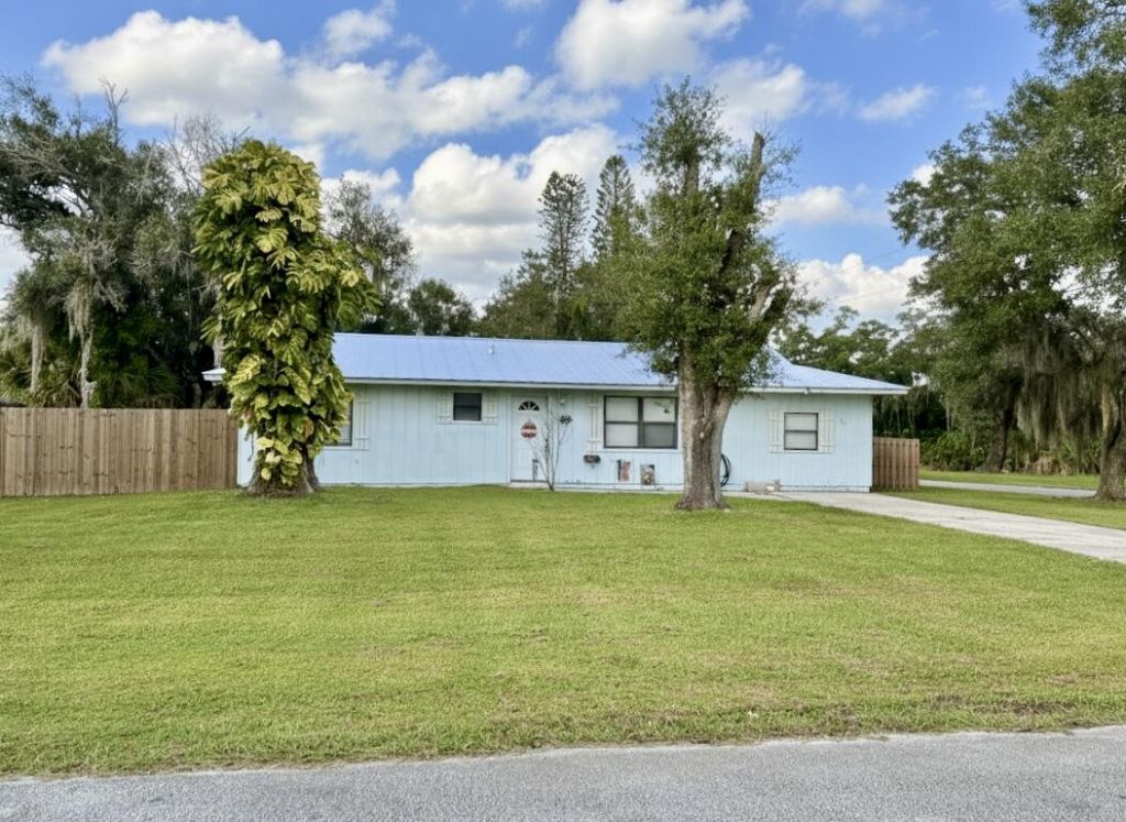 8102 Paso Robles Boulevard, Fort Pierce, FL 34951 Photo