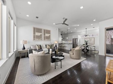 1915 Summit Avenue, Unit 2, Dallas, TX 75206