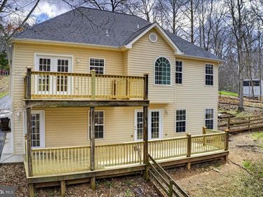 18 CHICKASAW PLACE, PALMYRA, VA 22963