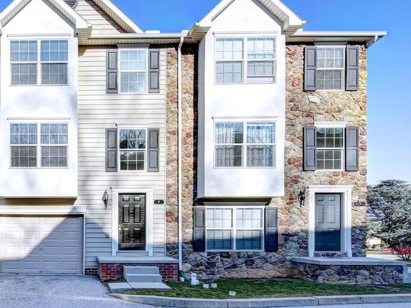 10 SHADY TREE COURT , YORK, PA 17402