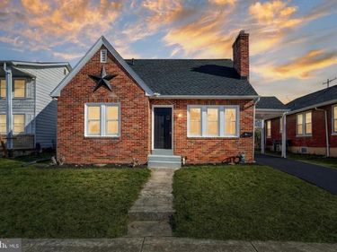 327 NORWAY STREET , YORK, PA 17403