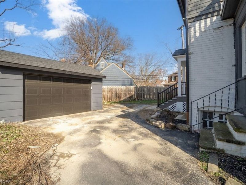 14605 S Woodland Road, Shaker Heights, OH 44120 Photo 36