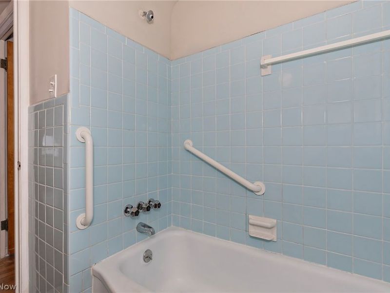 25370 Drakefield Avenue, Euclid, OH 44132 Photo 21