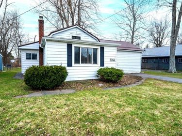 5944 Lakeview , Hamburg, NY 14085