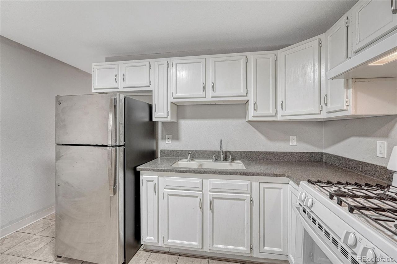 1158 S Navajo Street, Denver, CO 80223 Main Photo