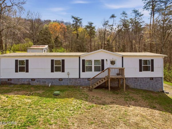 618 E Brushy Valley Drive, Powell, TN 37849