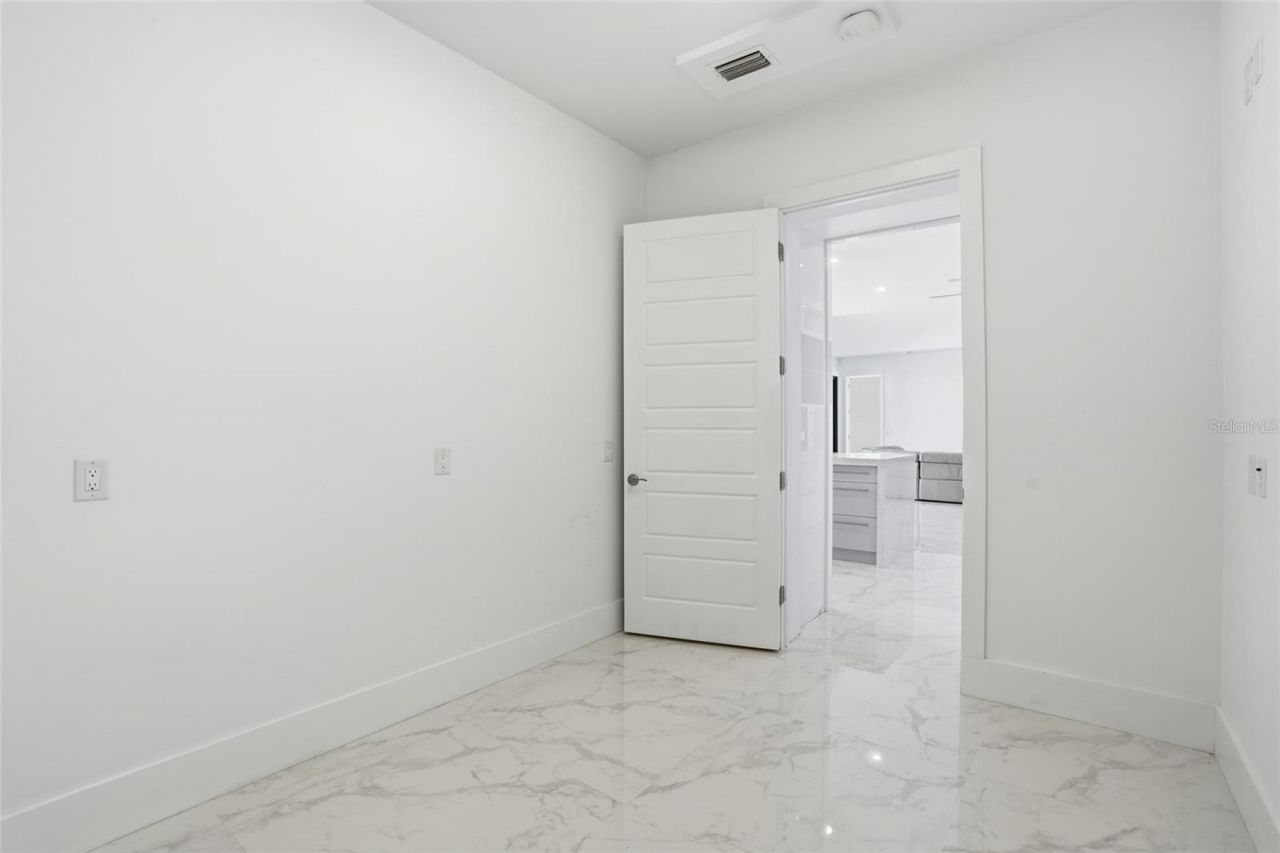 5735 Riverside Drive, Cape Coral, FL 33904 Photo