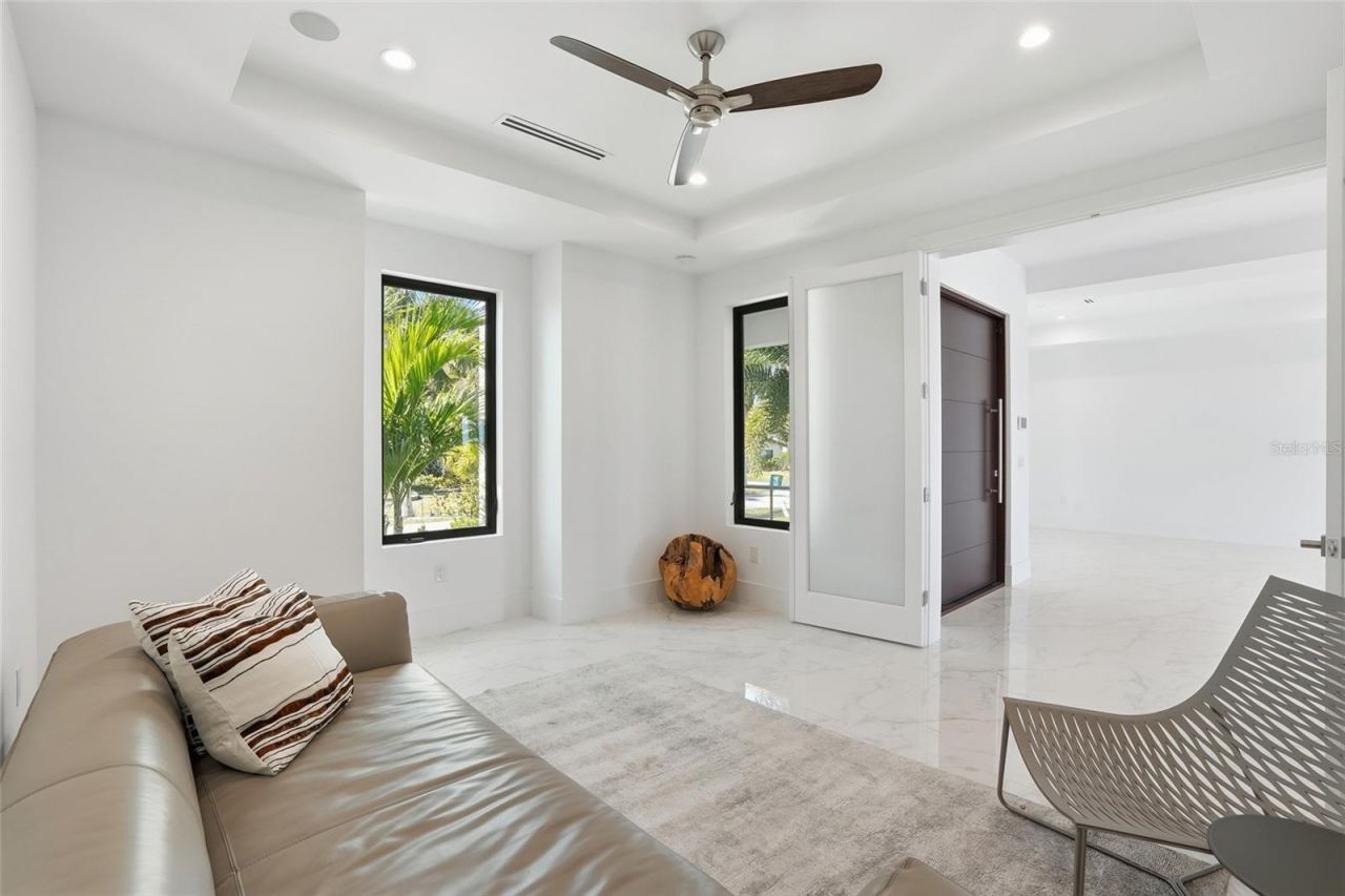 5735 Riverside Drive, Cape Coral, FL 33904 Photo