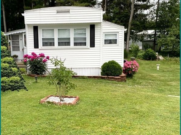 21 Parkwood Drive, Halifax, MA 02338