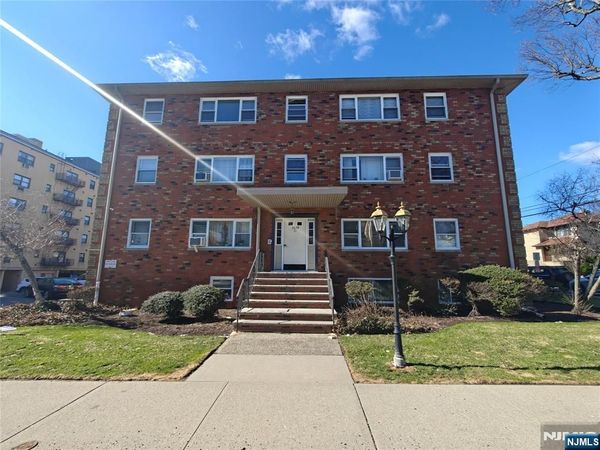 2430 8th Street 6D, Unit 6D, FORT LEE, NJ 07024