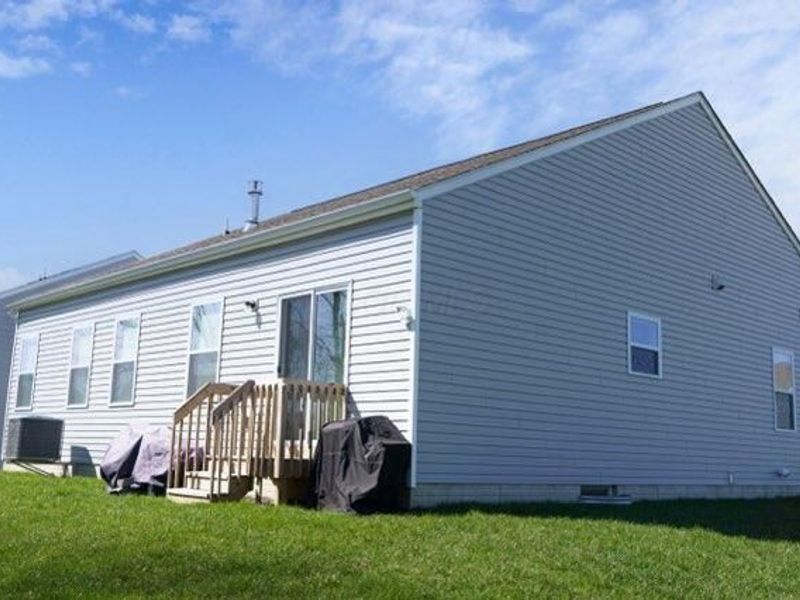 5634 Shagbark Place, Groveport, OH 43125 Photo 2