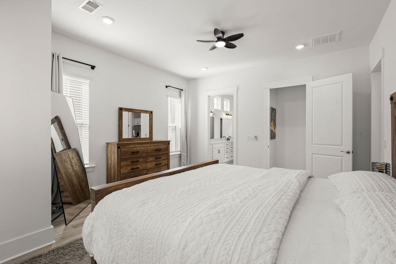 134 Summerwind Drive Photo 32